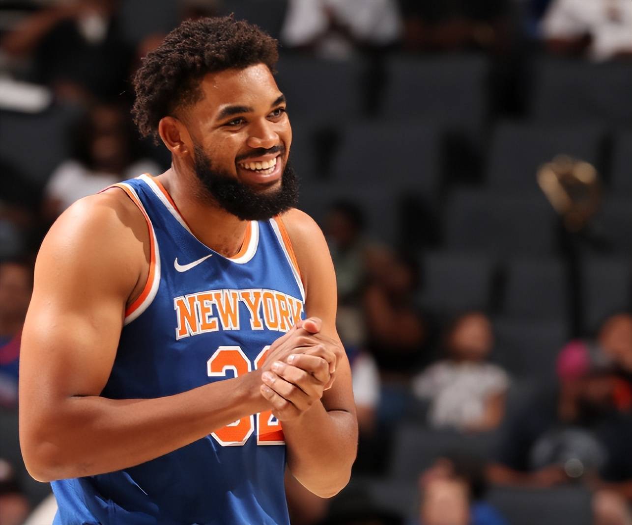 包含CBA季后赛转会风云：川崎前锋盯上锋线强援，布伦森或成交易筹码的词条